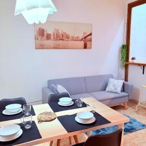 Amazing and stylish flat for 4 people with breakfast included 2 blocks away from Poblenou beach