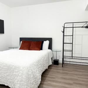 Modern Studio in Old Street 2