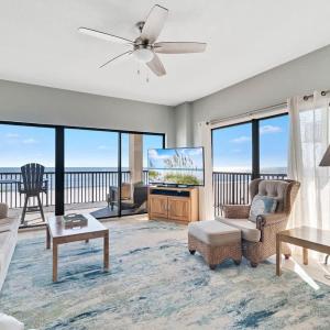 Palms 304 3rd floor 3 bedrooms 3 baths corner unit beach front