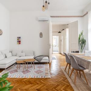 Cedar Suite Apartment