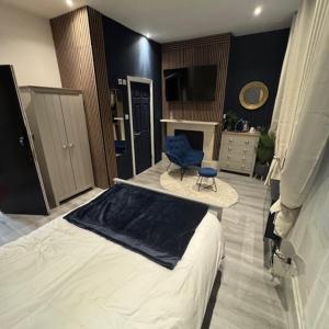 Aimi Luxury Living