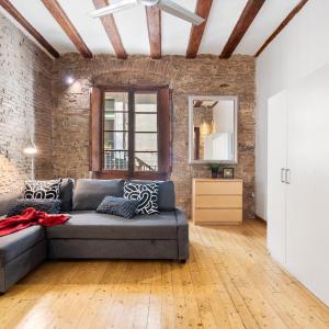 Stylish 2-bedroom Apartment In El Born