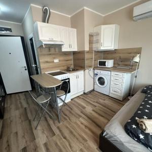 Mirror Residenced & private parking