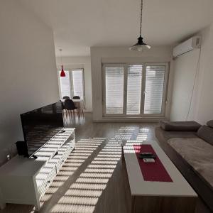 DL Apartment