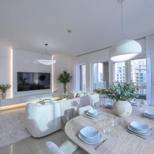 Luxury Apartment with Full Burj & Fountain Views