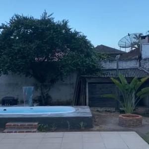 Casa do rio com piscina