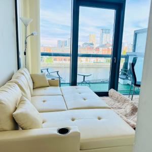 River view apartment
