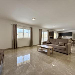New Apartment! Walking distance to the three cities by SF Homes