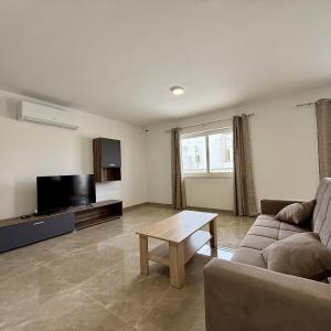 New Apartment! Walking distance to the three cities by SF Homes