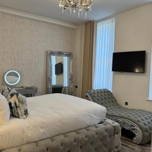 Philharmonic Hotel