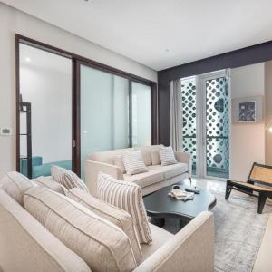 Chic and Serene Downtown One Bedroom Apartment with Study Close to GITEX