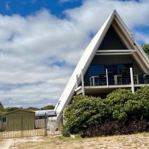 The Summer House - Pet friendly outside