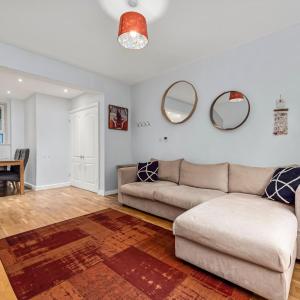 Stunning modern 2 bed near London Eye