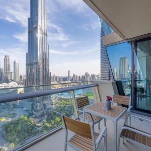 Gorgeous 2BR Burj Khalifa & Fountain view