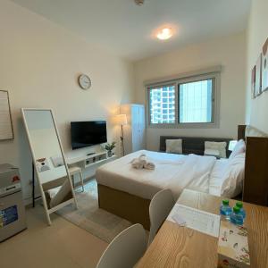 Studio Apartment I 15 MIN to International Airport
