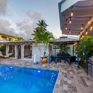 Impressive Private Pool Mandevilla Home Near Beach
