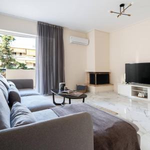 3bd Apt Next To The Ellinikon