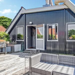 Beautiful Apartment In Hippolythushoef