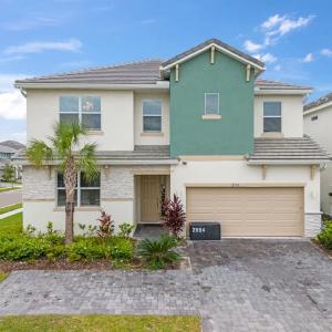 SUPER LARGE - 12BD 12BAs - MANY ENSUITEs SLEEPs 30