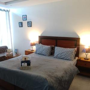 Elegant Retreat 206 Studio Apartment with Balcony