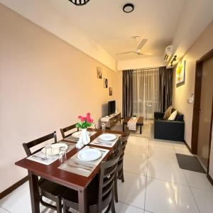 Kita Homestay - Sutera Avenue
