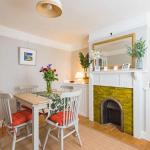Nineteen by Keepers Cottages