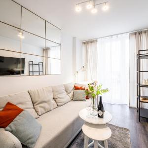 Krzyki Apt - Two Bedrooms, Workspaces - By Rentujemy