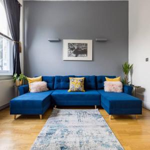 Niru Modern & Stylish Flat wHuge Private Terrace