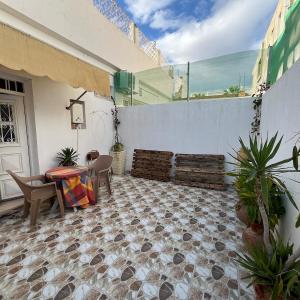 Cosy Ground Floor Studio with Terrace