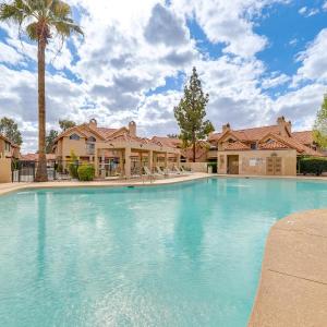 2 Mi to Dtwn Condo with Patio in Mesa!