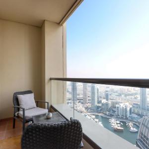 Livbnb- Coastal 2B with Marina View Walk to Beach