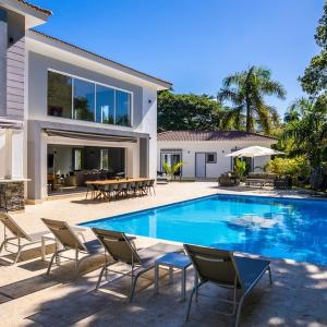 Villa Collie Luxury Retreat7 King Master Brmaid