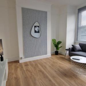 London 3 bedrooms House with Parking
