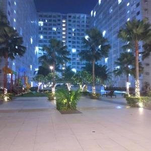 Mall of Asia Shore Residence - Perfect Location