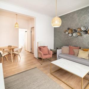 Athens Due Montagne Apartment