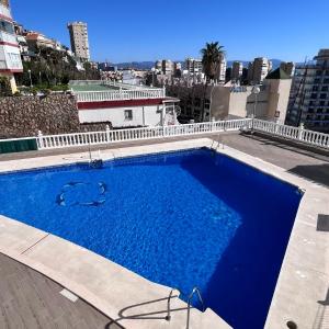 Bajondillo Torremolinos Vistas al mar con piscina