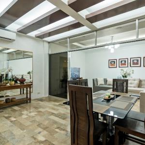 Modern 4BR House with Billiards,KTV,WIFI,Netflix-10mins from Robinson Mall