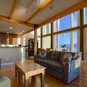 Lakeshore Lodging Lodge 722