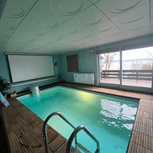 Apartment enjoy and swim