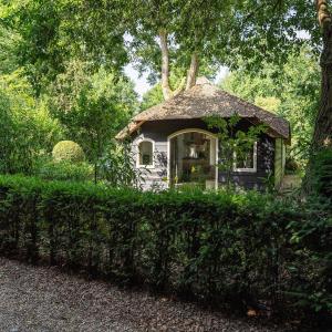 Cottage in Veluwe near Speulderbos Forest