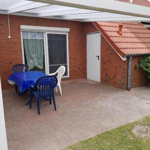 Ferienhaus in Neßmersiel mit Großer Terrasse