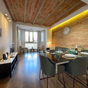 BarcelonaForRent Tucson Suites