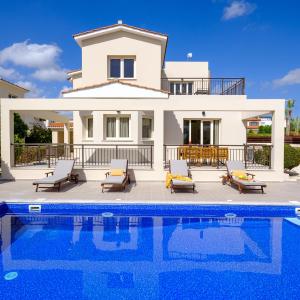 Cielo Luxury Villa by Nomads - Walk to Coral Bay