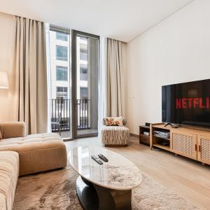 Elegant 1BR with Pool, Gym Access and Kid's Play Area