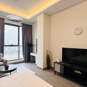 Luxury Studio Apartments Business Bay With Balcony and Free parking by Belvilla