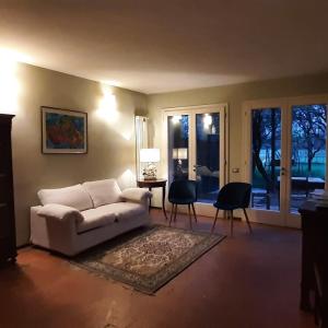 Il Fienile, casa vacanza in campagna con parcheggio privato e giardino privato, a 6 chilometri da Bologna centro e 1 chilometro da Bologna Fiera, Parco commerciale Meraville e Gran Tour Italia