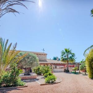 Villa Refugio Spacious Finca Pool BBQ Office