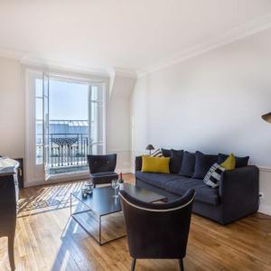 GuestReady - Designer Apartment - Eiffel Tower View!