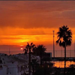 Puebla de Farnals playa- Oasis Apartments - Costa de Valencia Beachside Stay