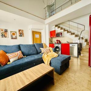 ABAT 3 Cool & Wide Duplex Next to the Cathedral
